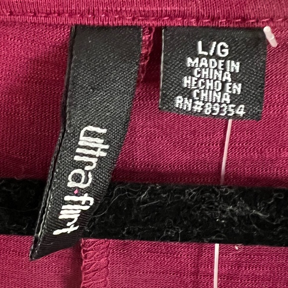 Quarter length sleeve blouse - Picture 4 of 5